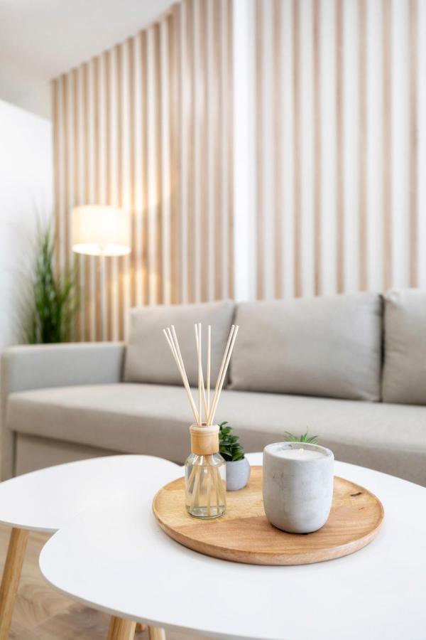 Alure Residences 2 & 24H Self Check-In, Parking In The Garage In The Apartment Building Included, New Building, Terrace, Green Location With A Forest Park With A Lake, Children'S Playground بانْشكا بيشتريتْسا المظهر الخارجي الصورة